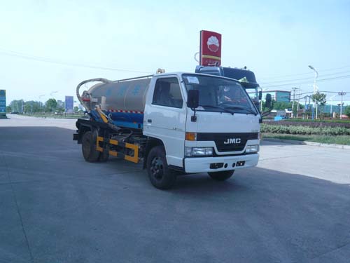 程力威牌CLQ5060GXW4JX型吸污車